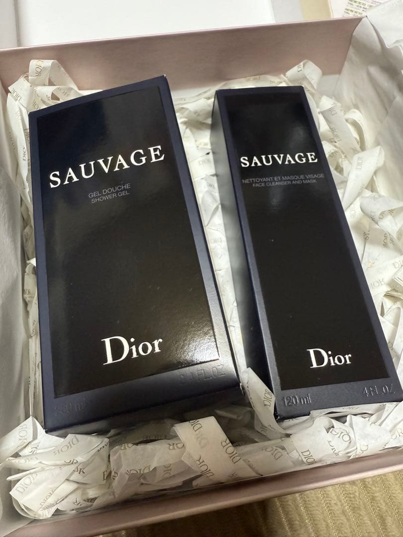 Dior ソヴァージュ 洗顔料 & ボディソープ 未開封 ギフトボックス入り