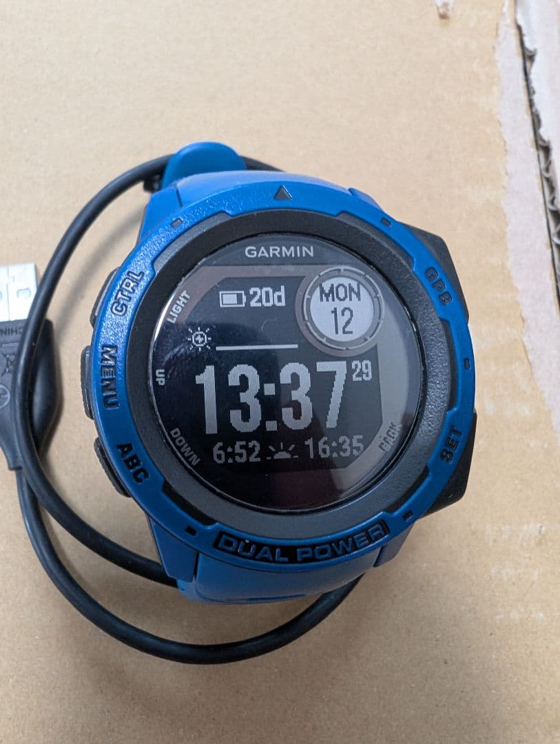 GARMIN Instinct Dual Power 青