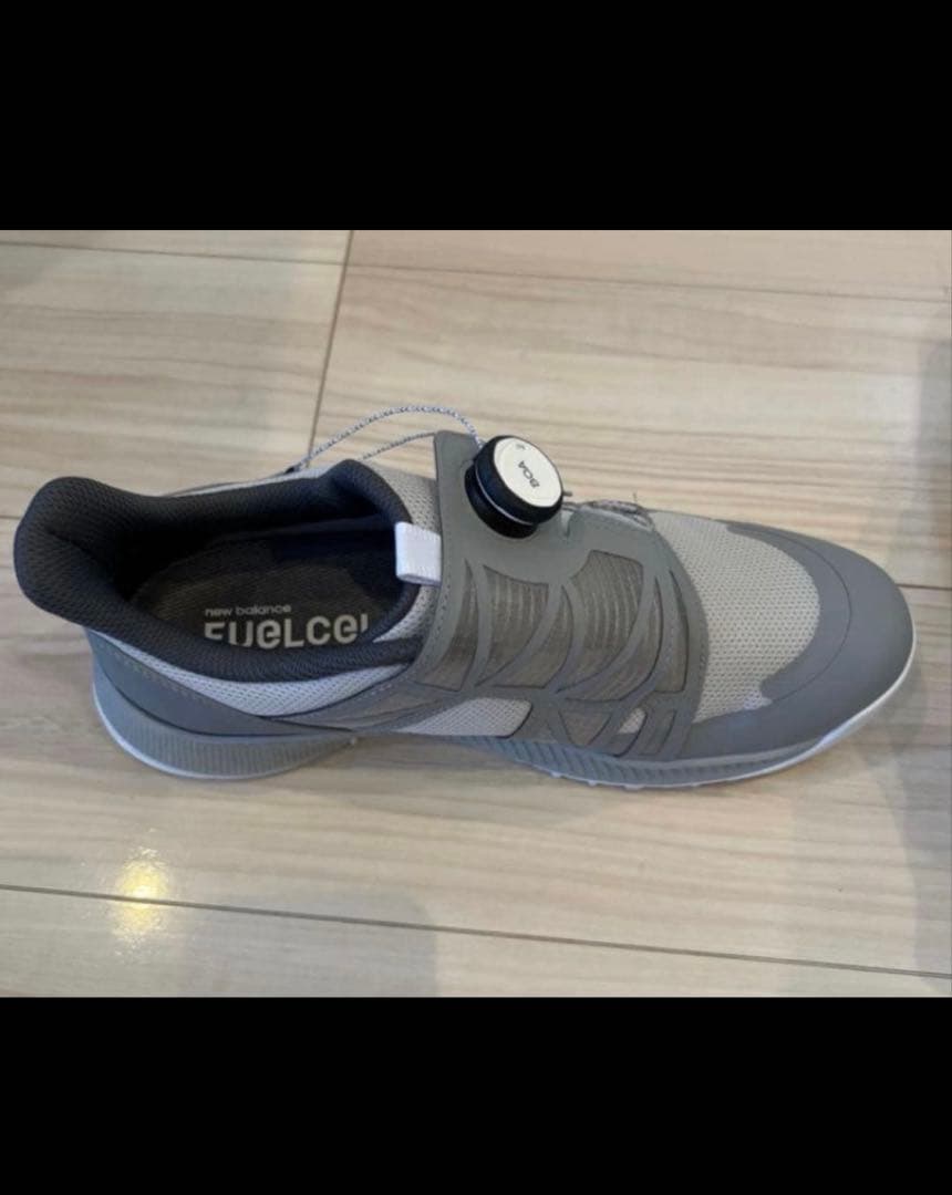 ニューバランス『ゴルフシューズFuelCell1001v4 スパイクレスBOA』