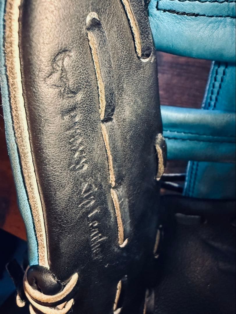 筋*ン様 ミズノプロ （Mizuno Pro）硬式内野手用 グラブ 黒×水色　波