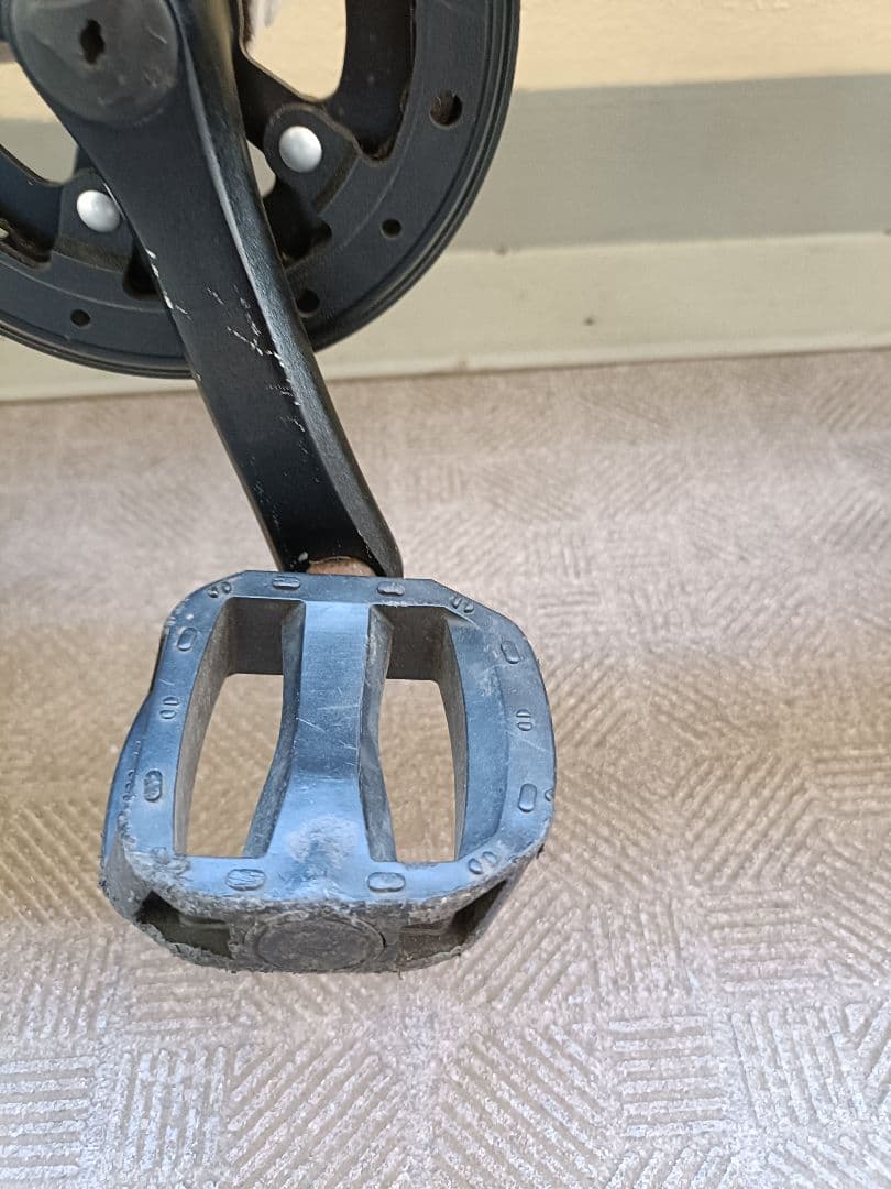 コメンサル RAMONES 16