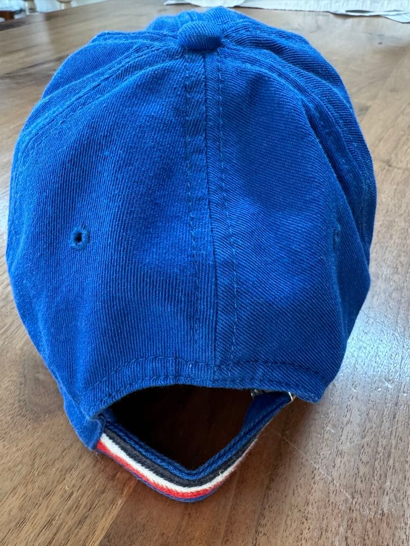 モンクレール 青 キャップ
