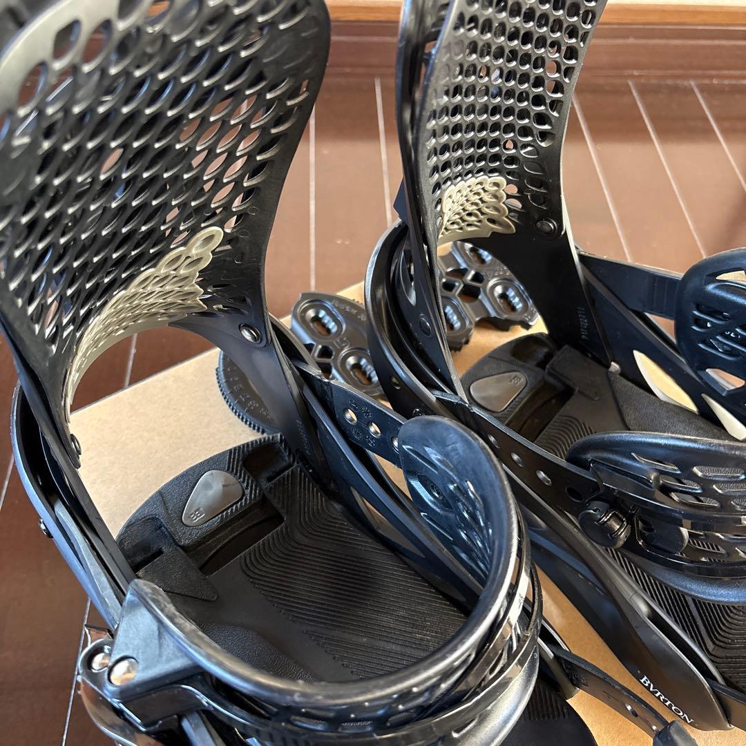 Burton Escapade WMS Mサイズ ブラック 2018