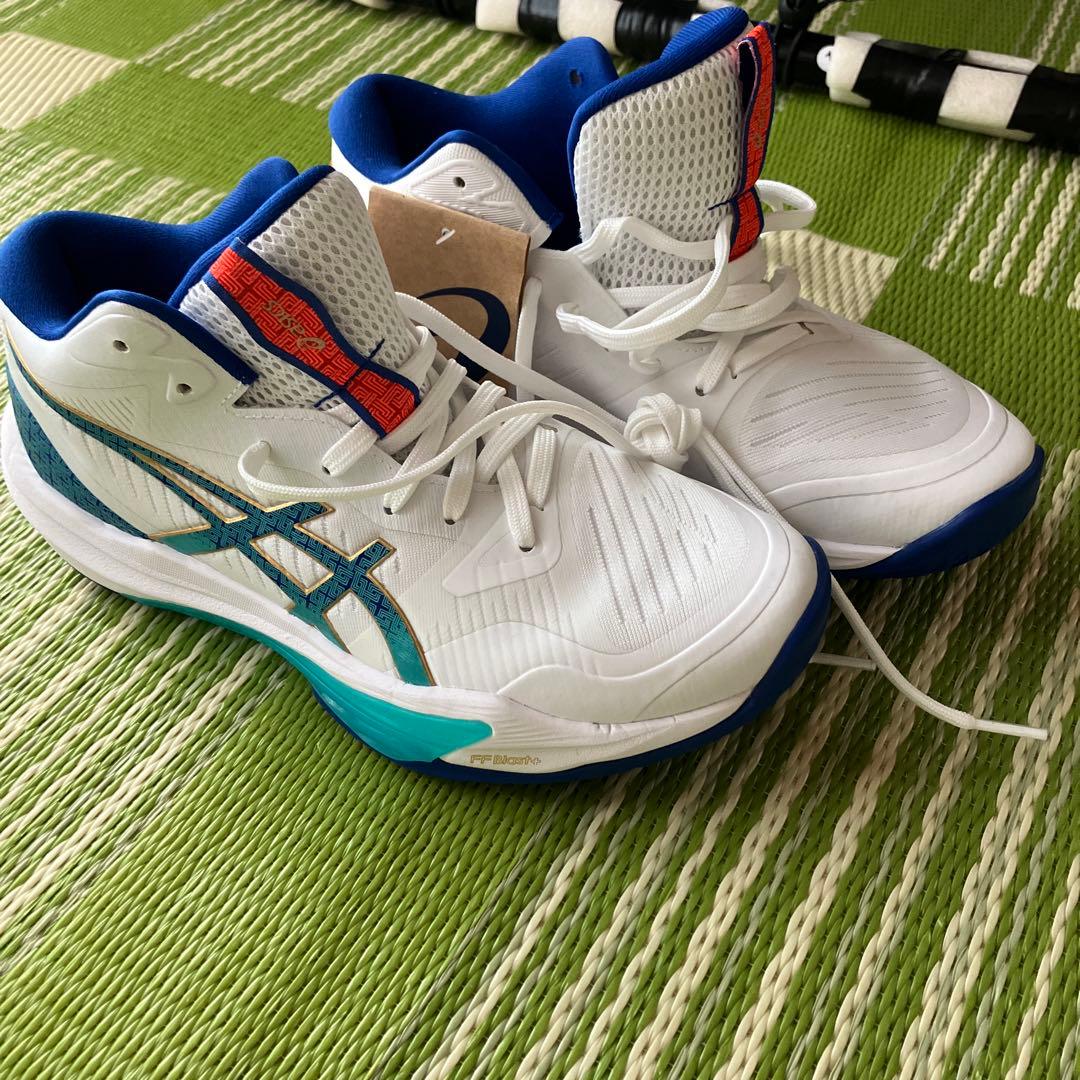 ASICS バスケットボールシューズ ホワイト/ブルー