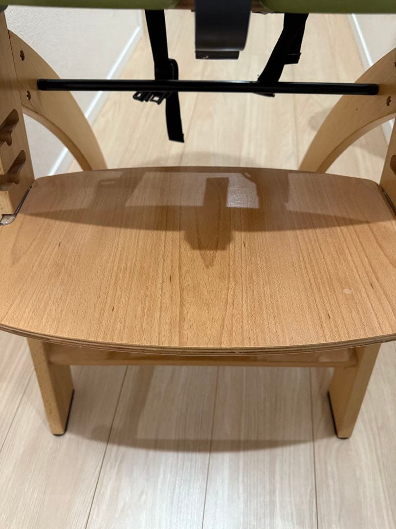 ビヨンド ジュニア ハイチェア Abiie オリーブ beyond 木製