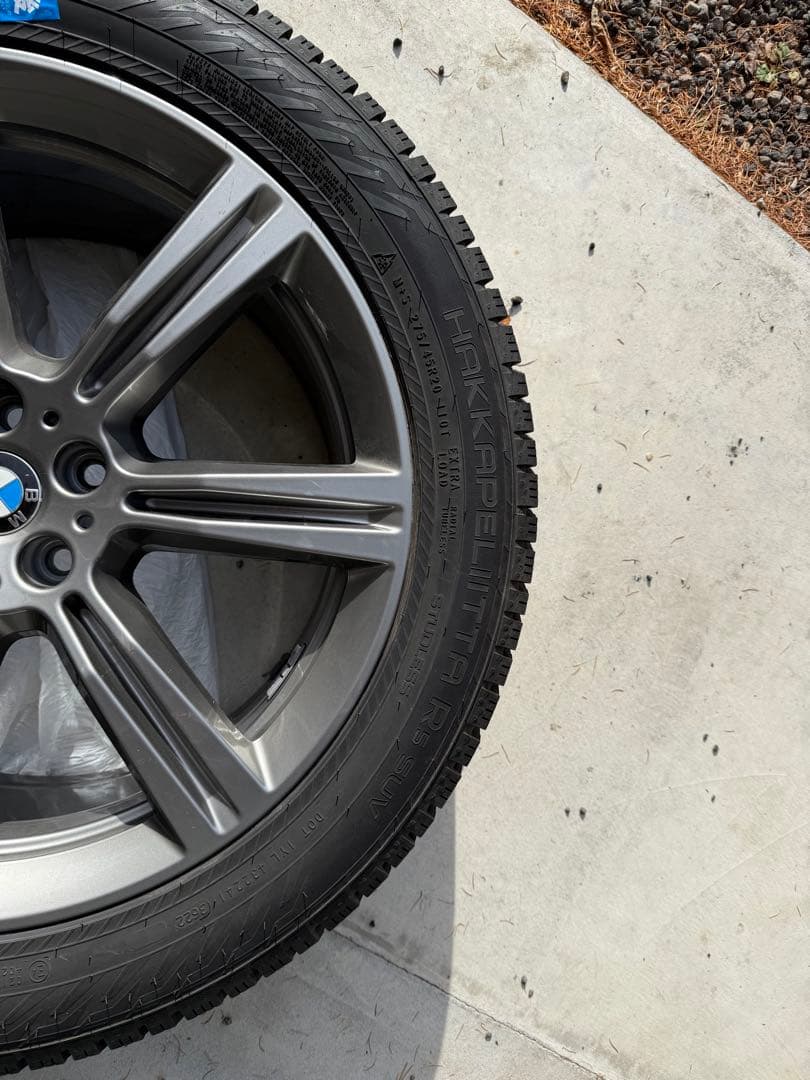  X5 M60 純正スタッドレスタイヤセット　275/45R20