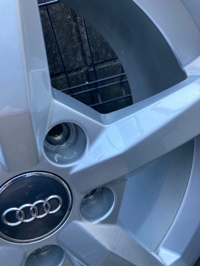 Audi Q2用　16インチ ホイールセット 215/60R16 スタットレス