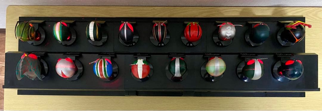 仮面ライダー マスクコレクション プレミアム発光台座ディスプレイ〜序章〜