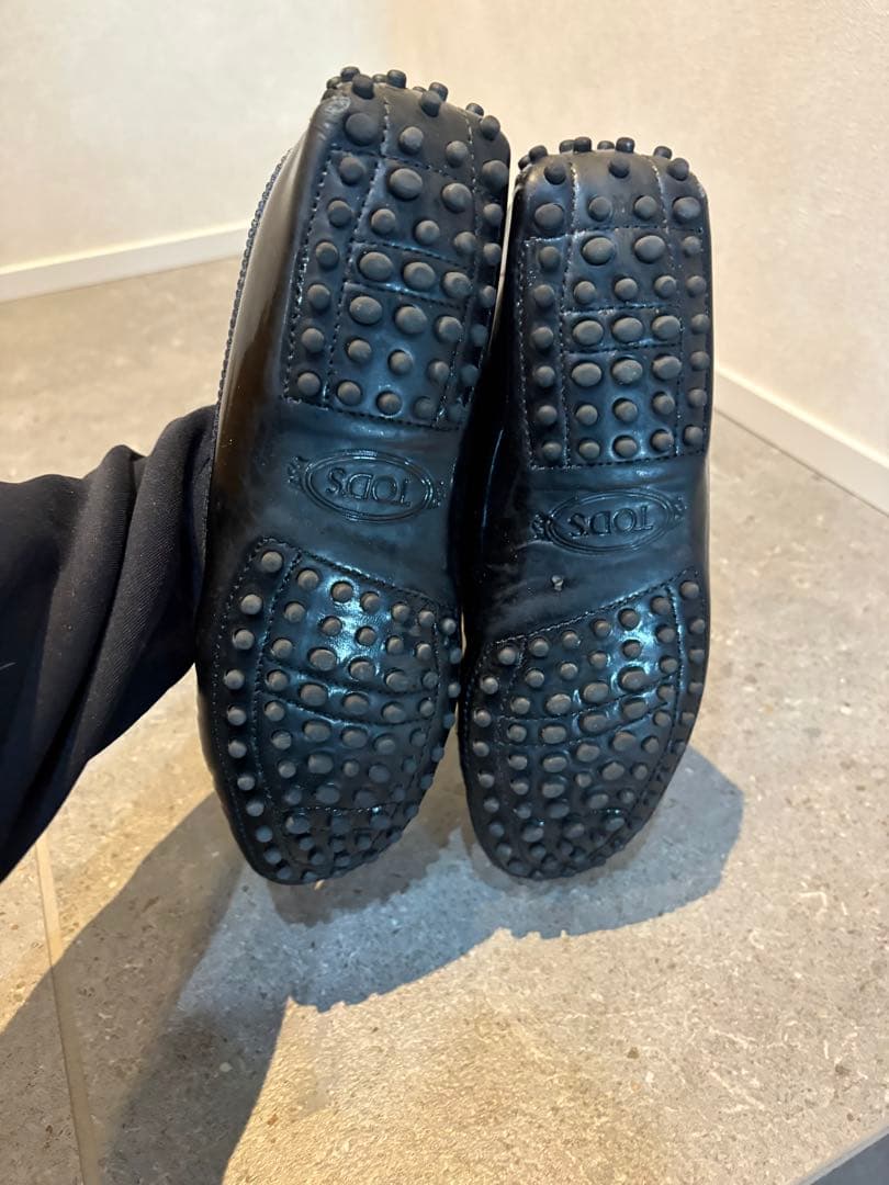 トッズ / エナメルローファー ドライビングシューズ 黒　　37.5