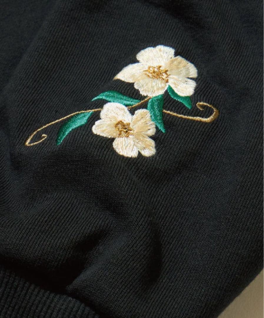 Mrs. GREEN APPLEHarmonyパーカー