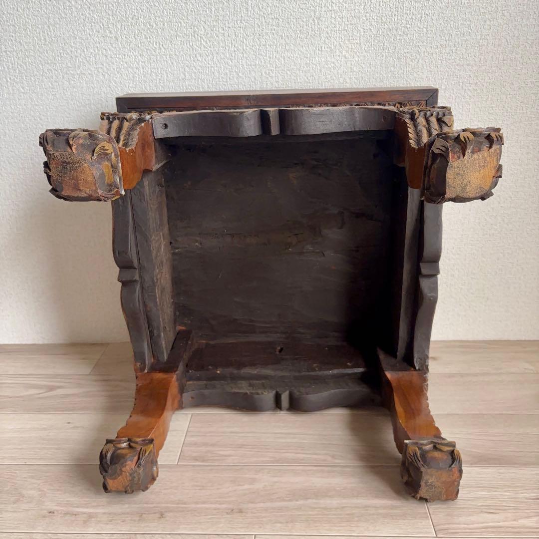 木彫りサイドテーブル 飾り台 アジア家具 カービング 猫足