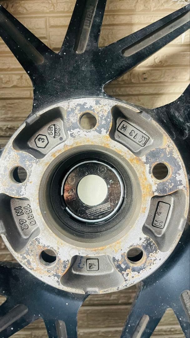 タイヤ・ホイール Leonis 18inch 8.5 114.3