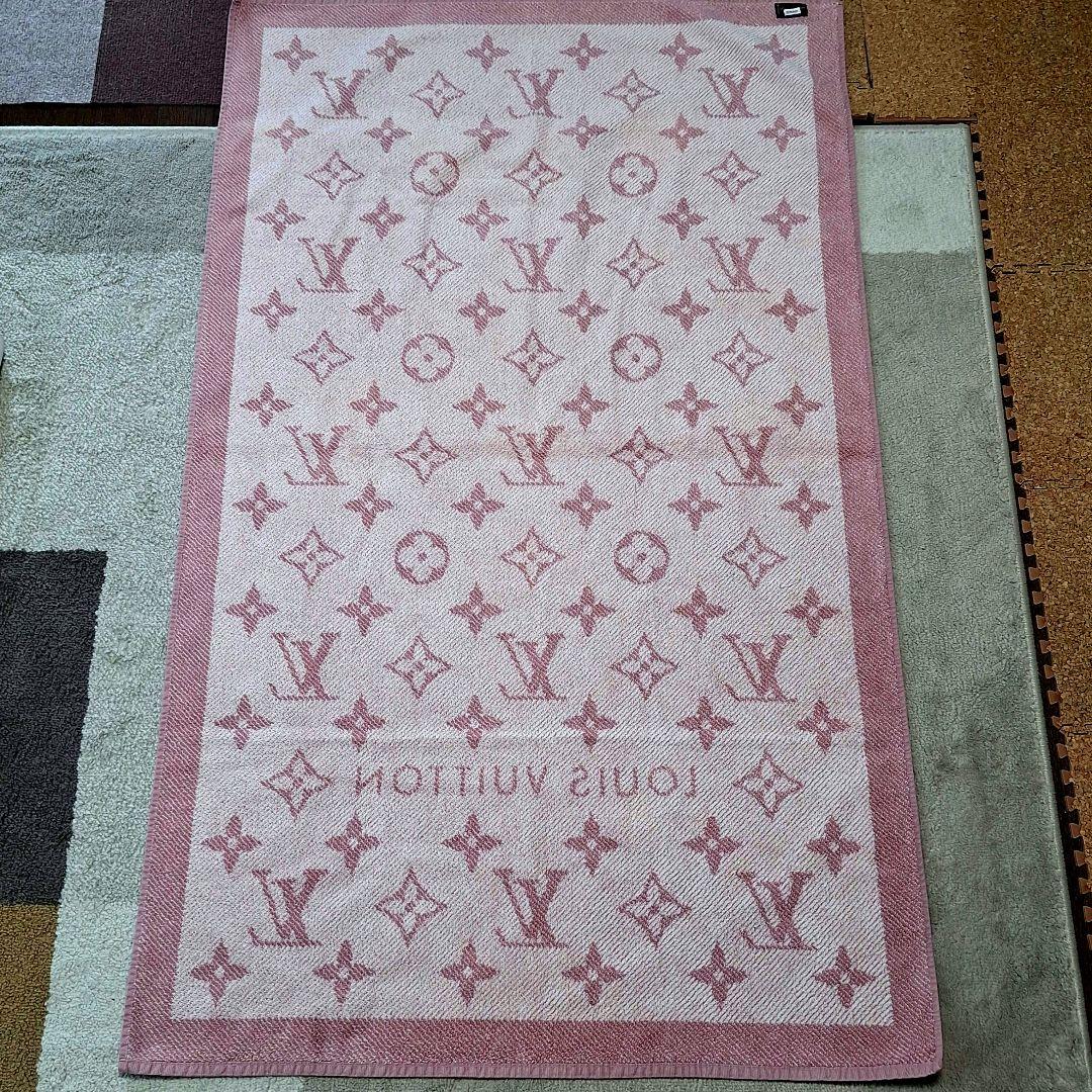 ルイヴィトン モノグラム ピンク ブランケット ビーチタオル