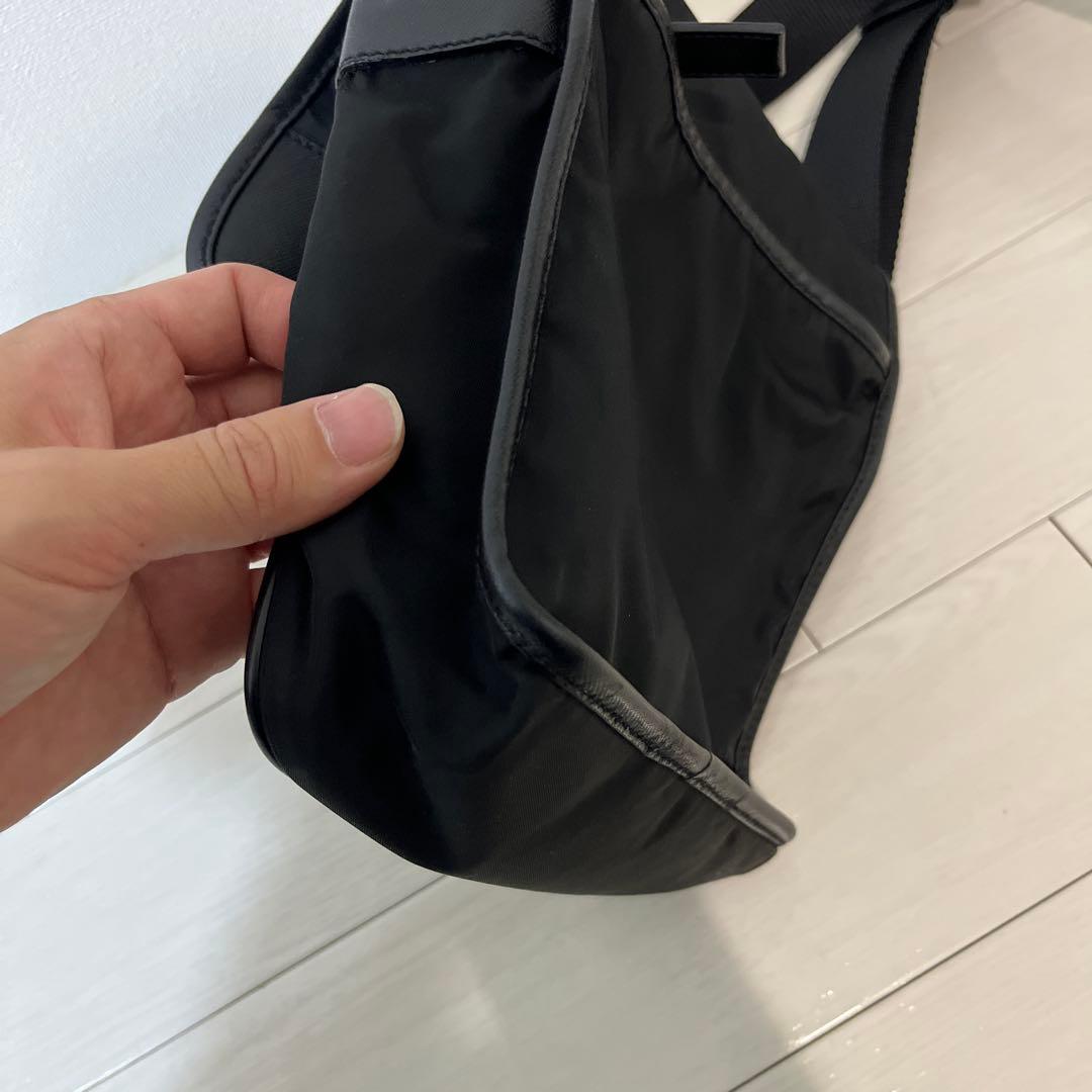 【美品】PRADA プラダ　ショルダーバッグ