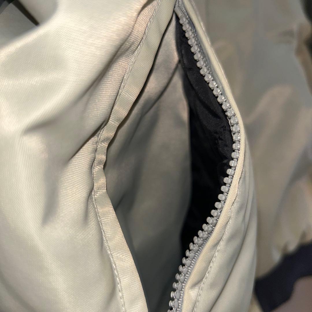 レア ラグビー オールブラックス カンタベリー製 中綿入りジャケット XL