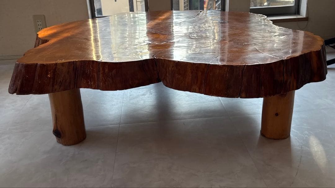 青森ビバ　輪切り　一枚板テーブル　1250✖️1150mm 自然形状　加工品