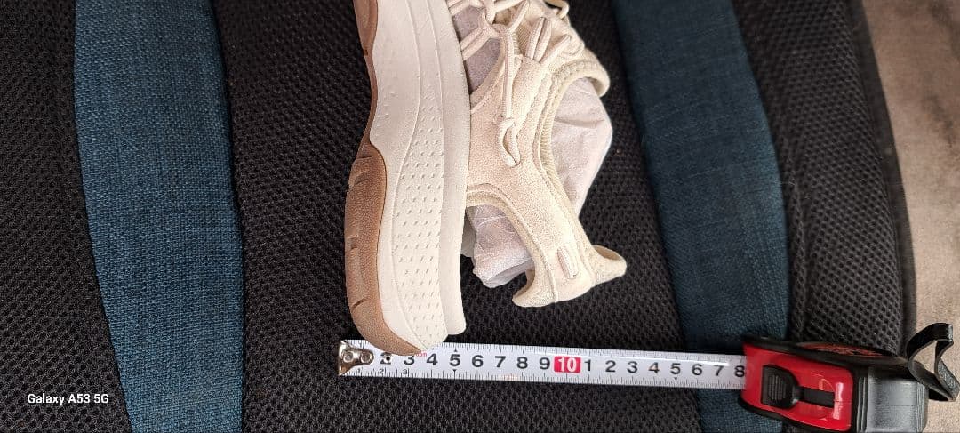 ぺこ　KEEN　UNEEK２４cm