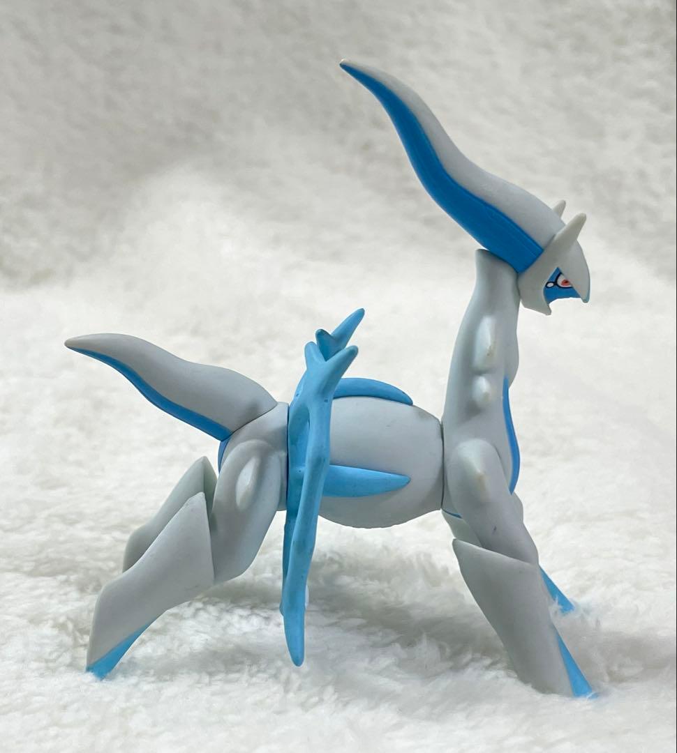 立体ポケモン図鑑　アルセウス　氷　フィギュア　ガチャ　レトロ