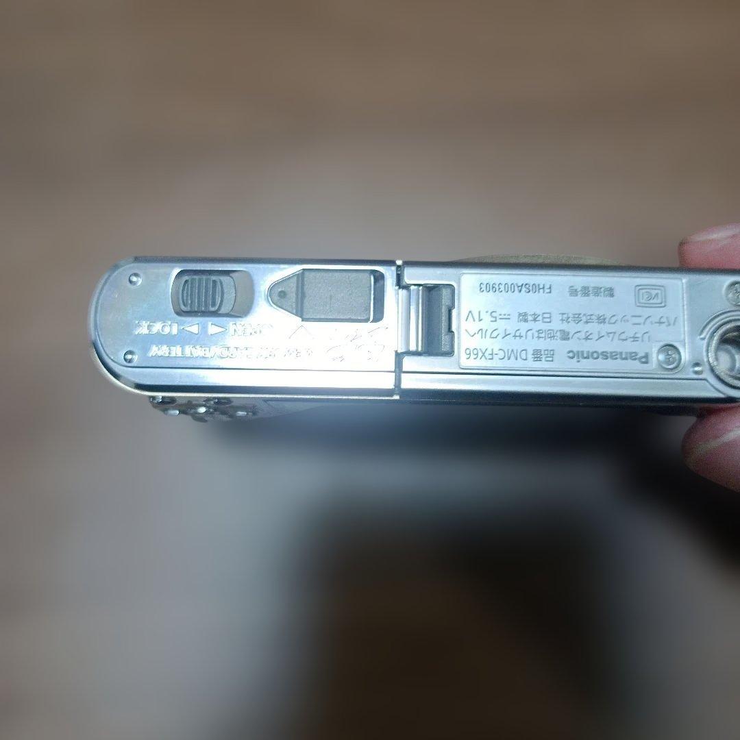 Panasonic LUMIX DMC-FX66 ゴールド