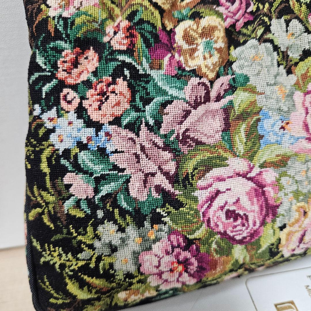 Petit Point プチポアン 久家道子 刺繍クラッチバッグ