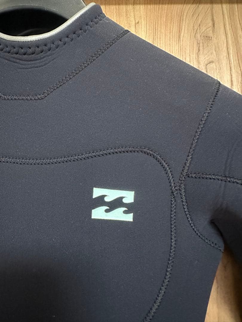 BILLABONG ウエットスーツ 3×2 Mサイズ　レディース
