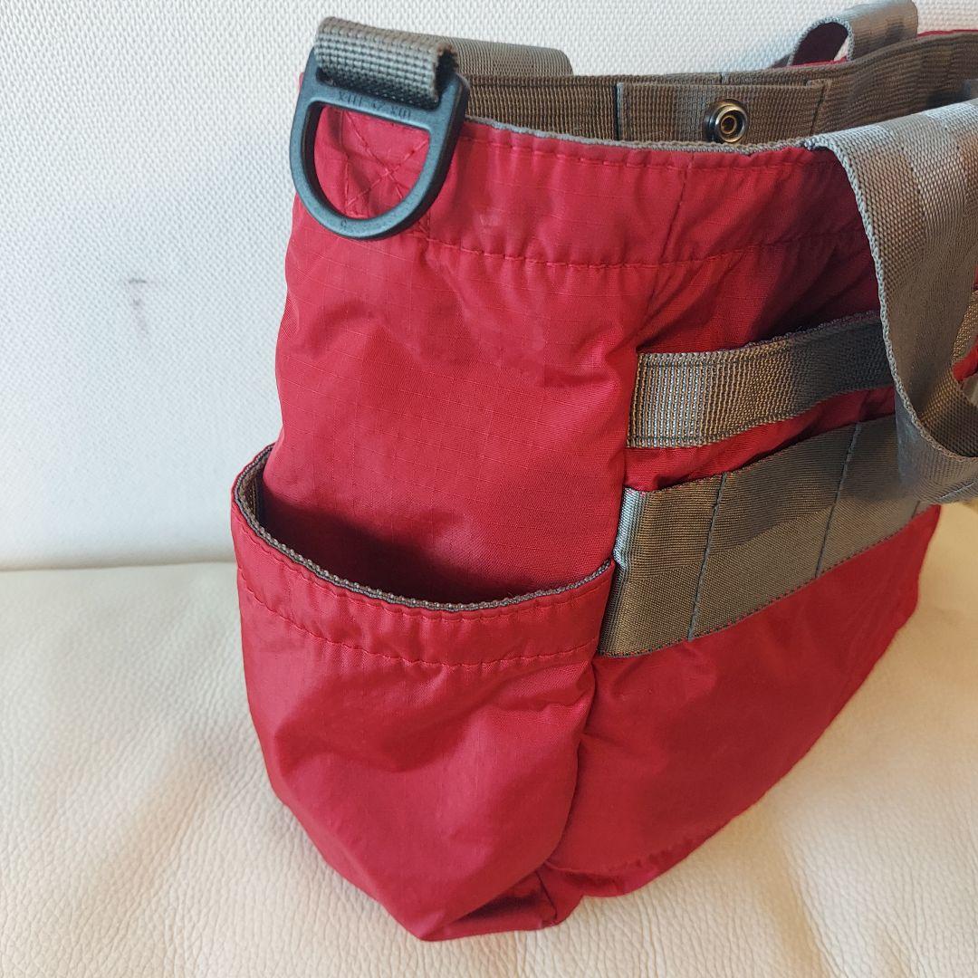 極美品〈BRIEFING〉カートバッグ ブリーフィング ラウンドバッグ 人気色赤