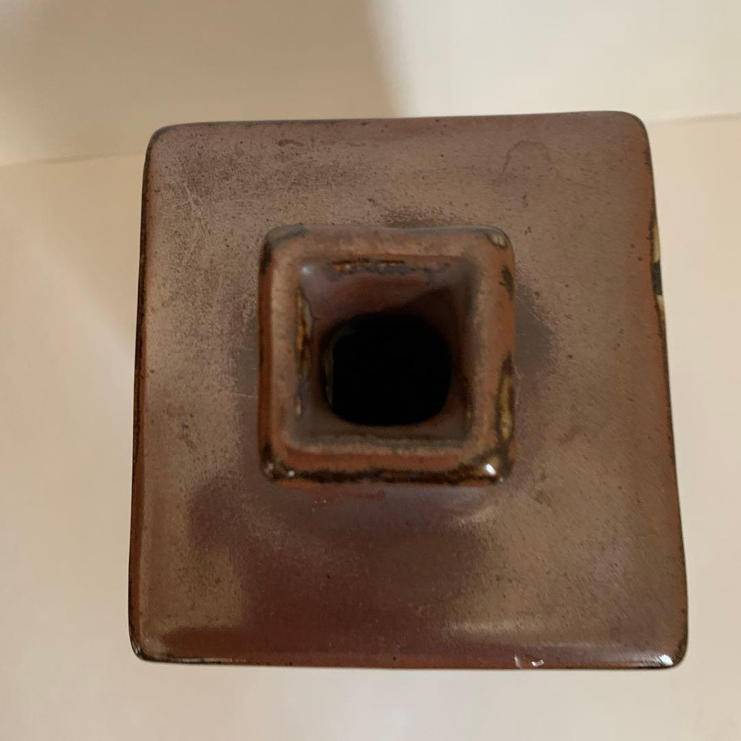 益子焼　名工　木村一郎 作　柿釉草花文様　壺　（角）