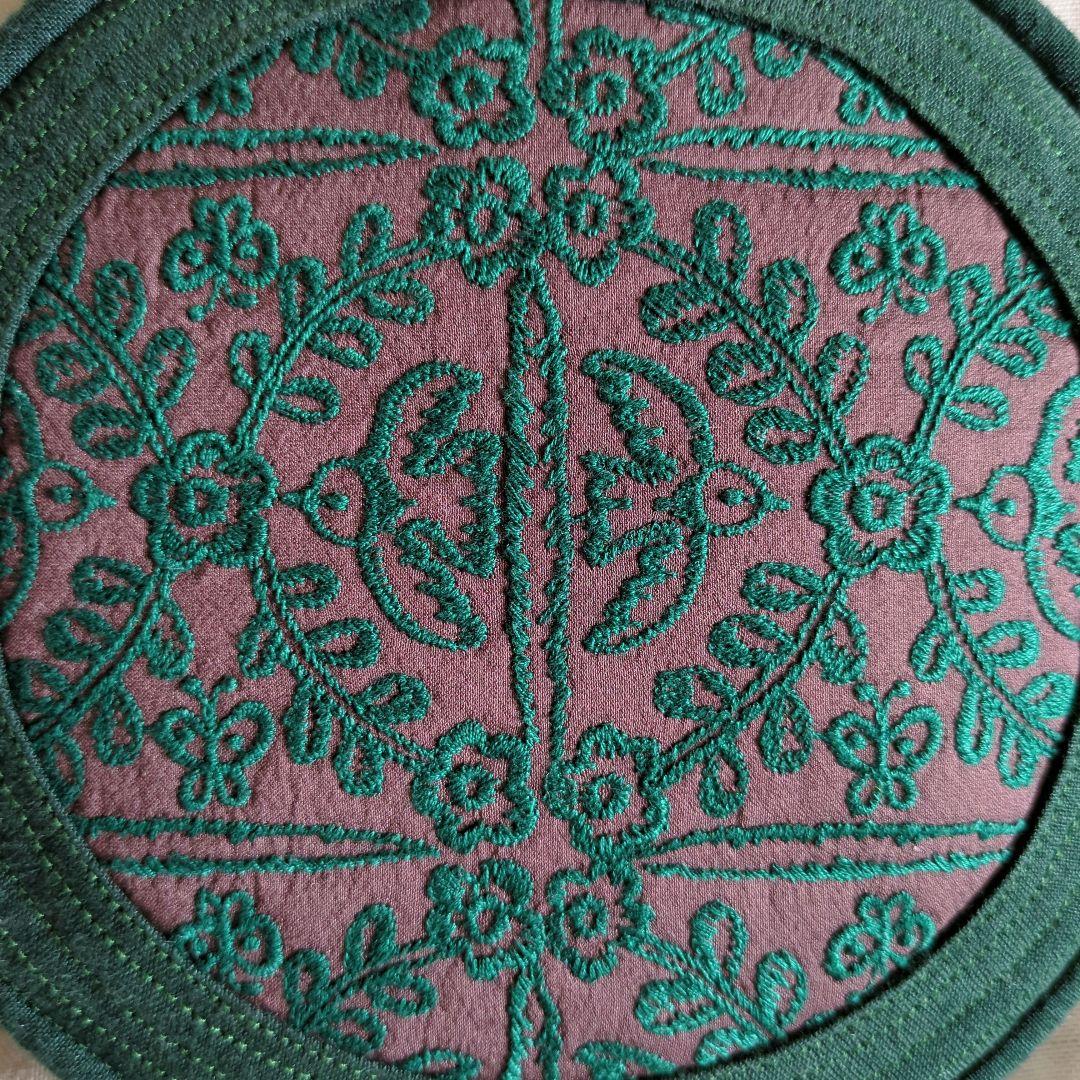 りんご　ハンドメイド まあるいポーチ ミナペルホネン生地使用♪