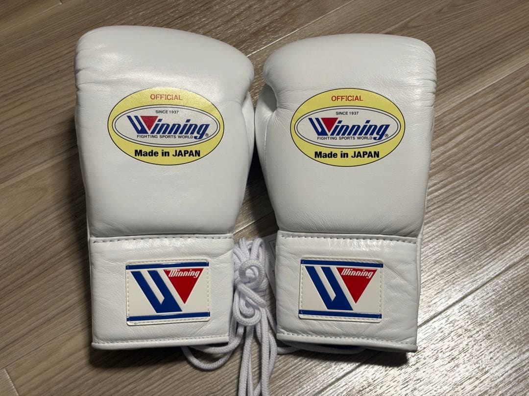 Winning ボクシンググローブ 8 oz ホワイト