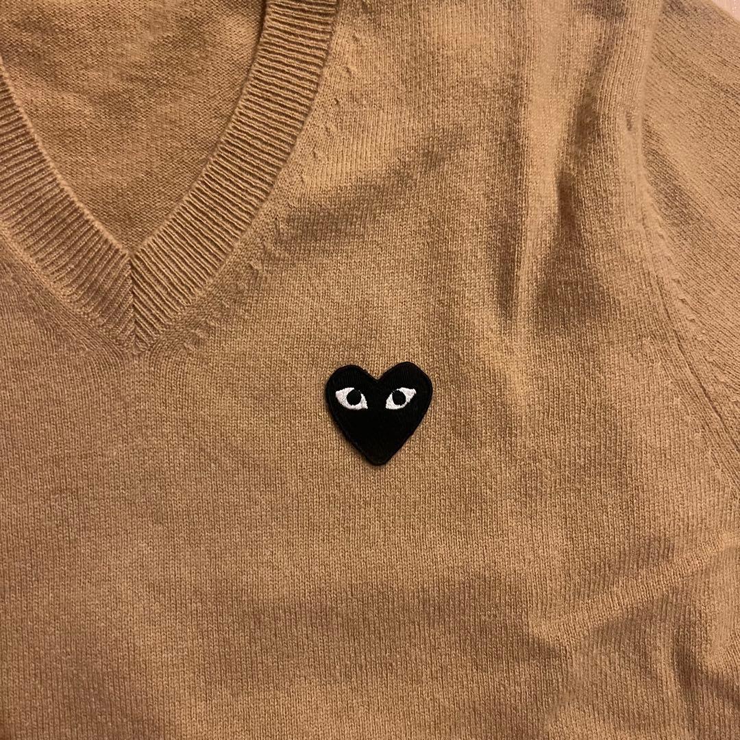 PLAY COMME des GARÇONS ベージュ Vネックセーター L