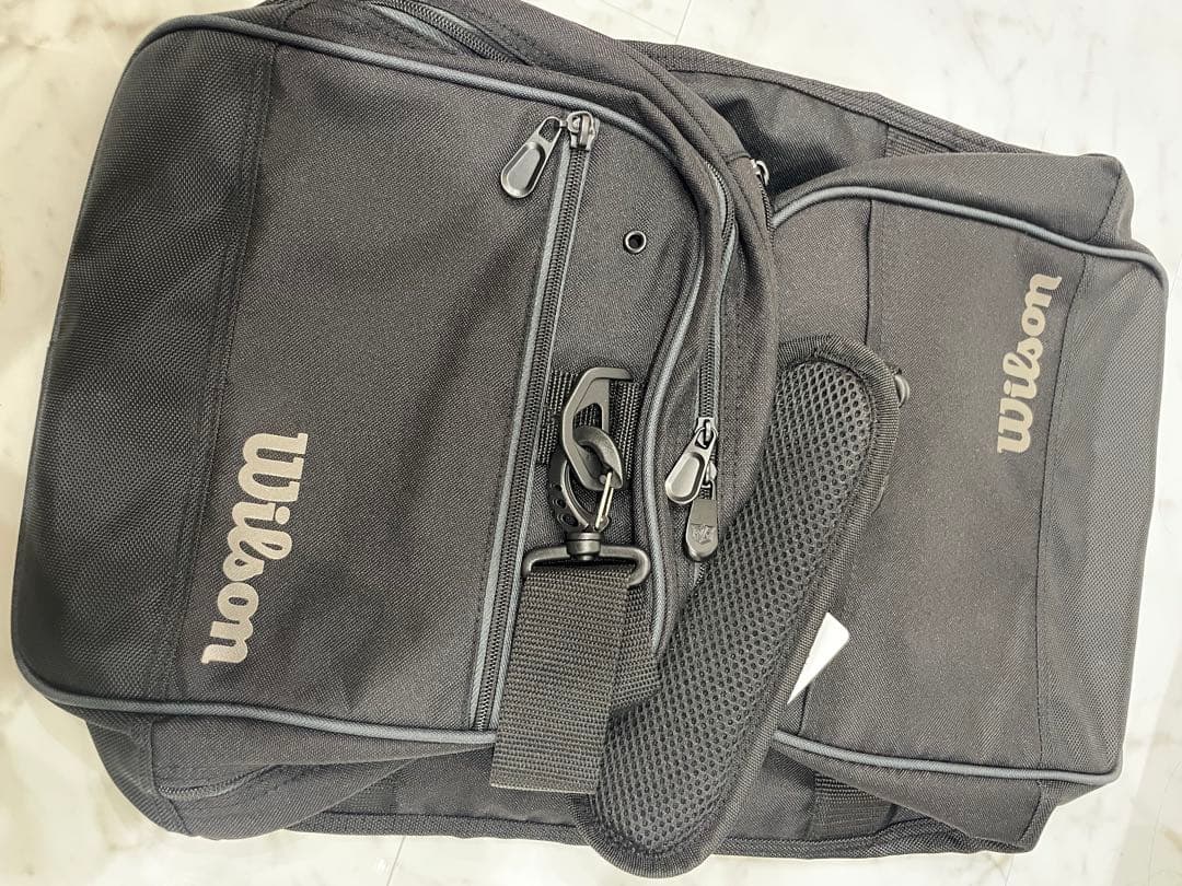 Wilson ブラック ダッフルバッグ