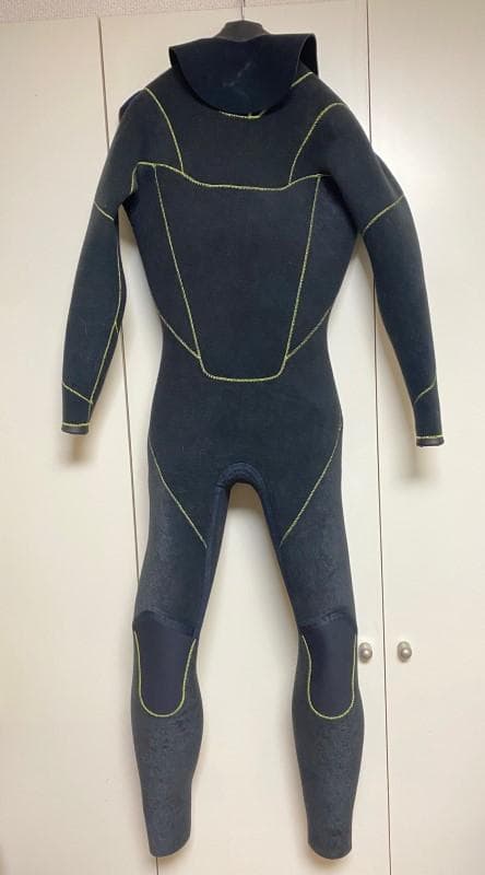 BEWET　ウェットスーツ　セミドライ　5×3ｍｍ　メンズMサイズ