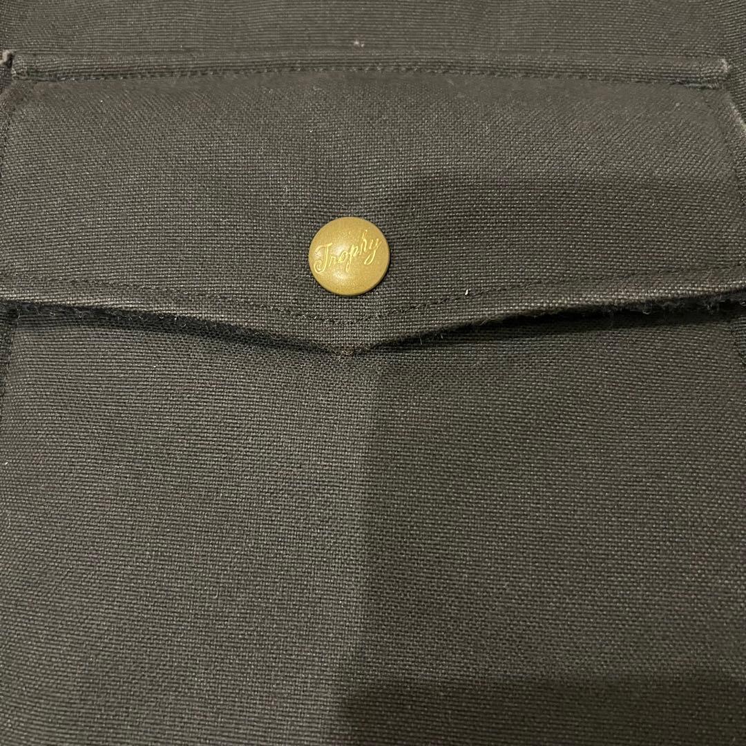 トロフィークロージング　ベスト　美品 ブラック