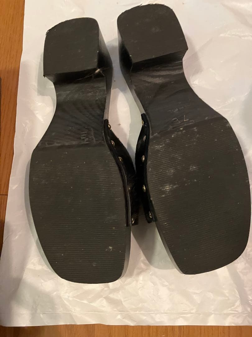 GUCCI ブラックハラコミュール