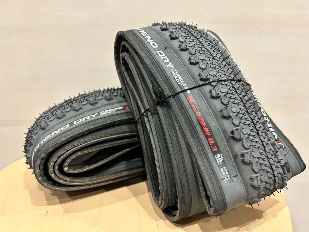 【新品・未使用品】TERRENO DRY 700×38c 2本セット