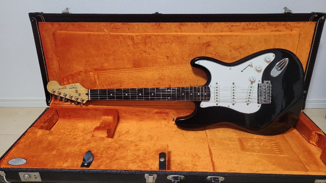 Fender Squier ストラトキャスター Eシリアル　韓国製　80年代