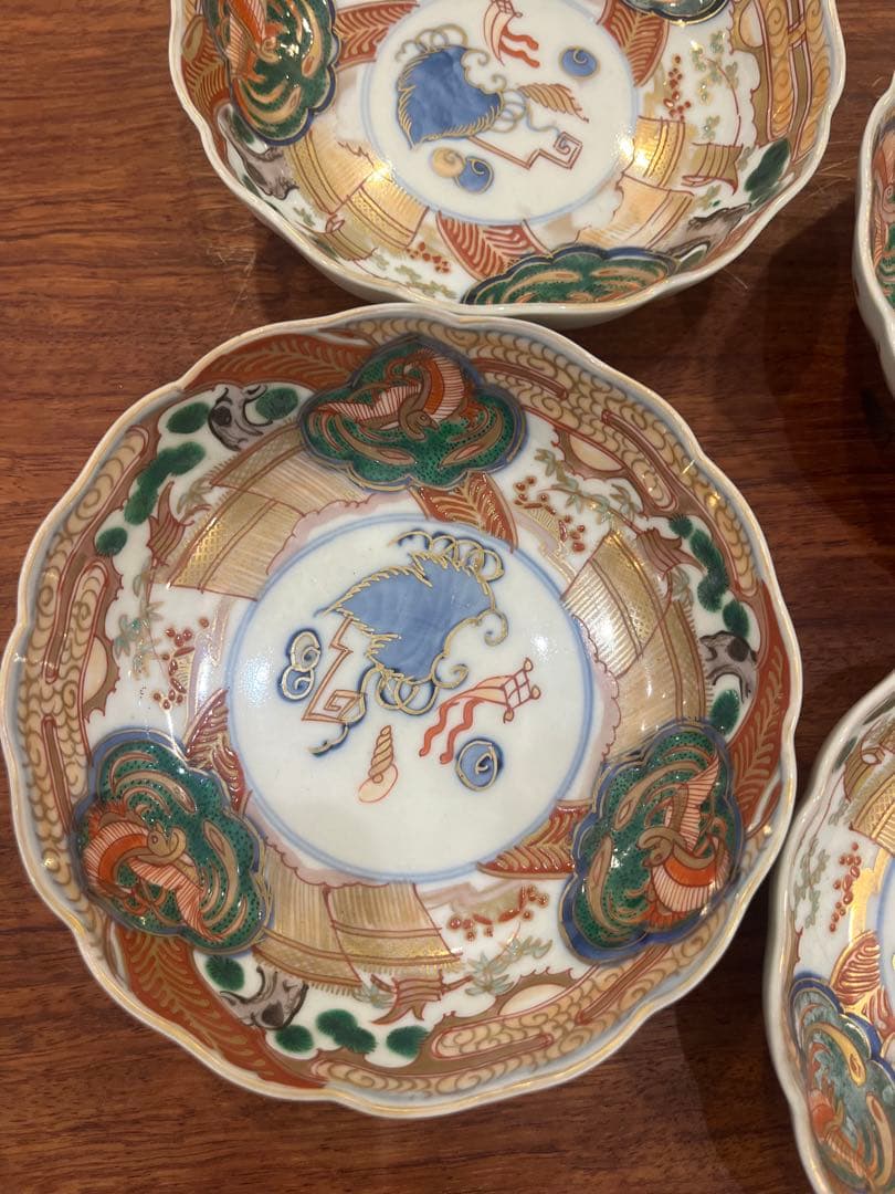 【手描き一点物】古伊万里 染錦 松竹梅 宝尽くし 15.5cm 4客 縁起物