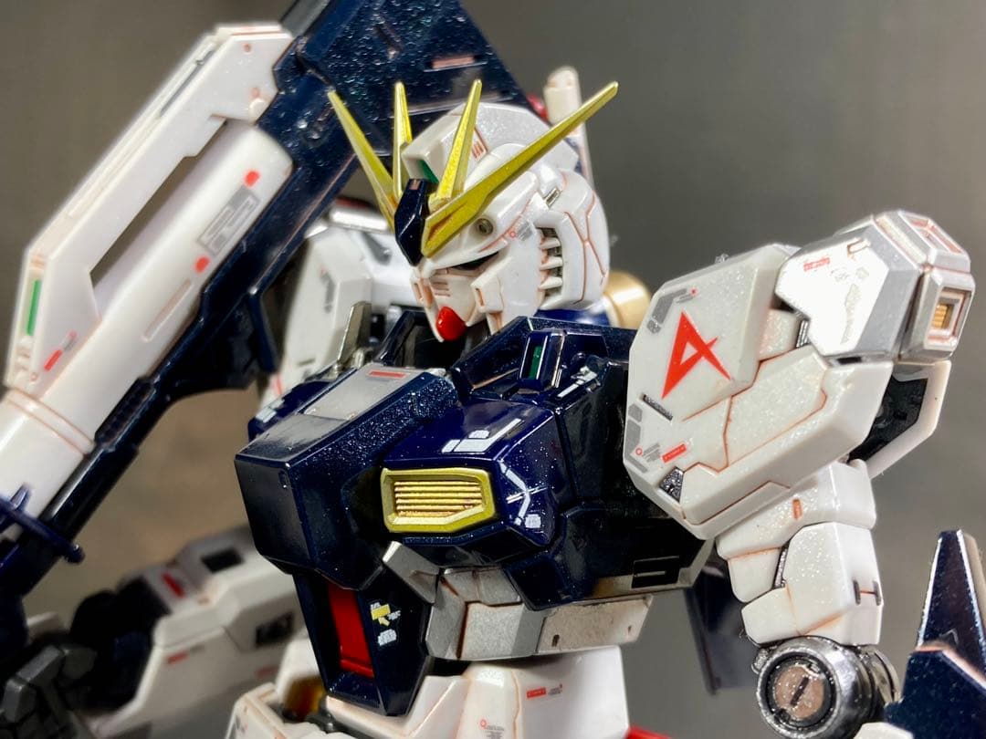 RG νガンダム 全塗装済完成品
