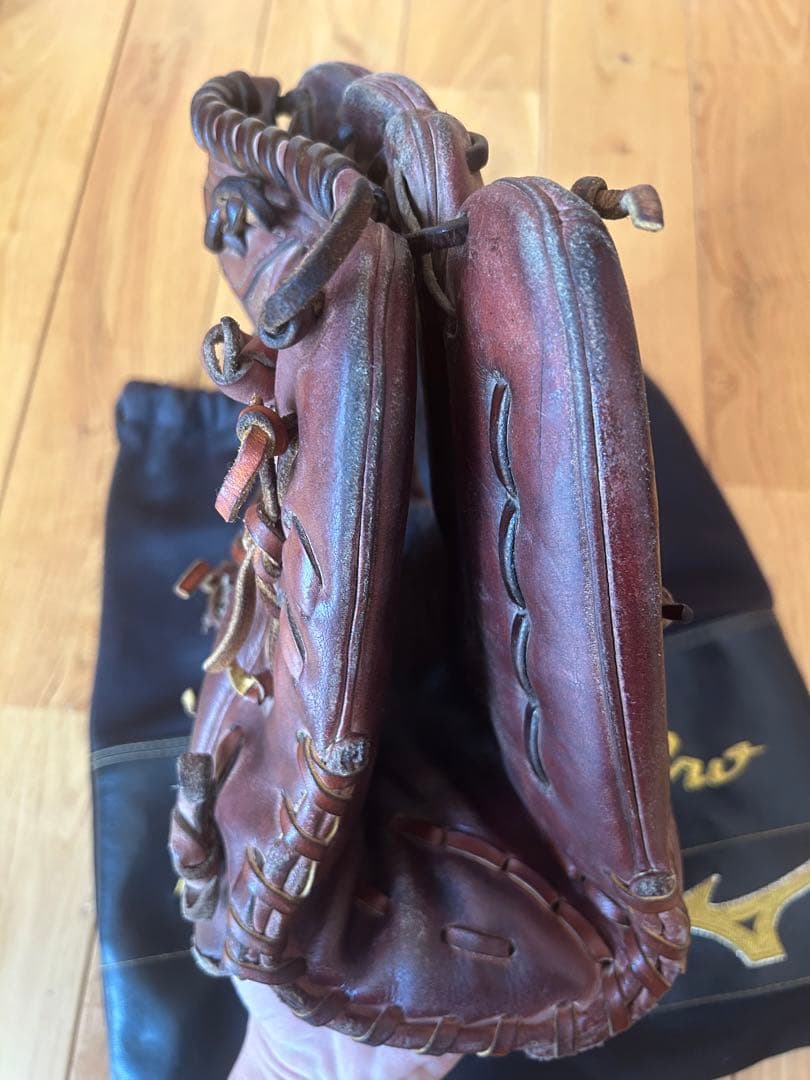 ミズノプロ 外野手用 硬式用グローブ（右投げ用）