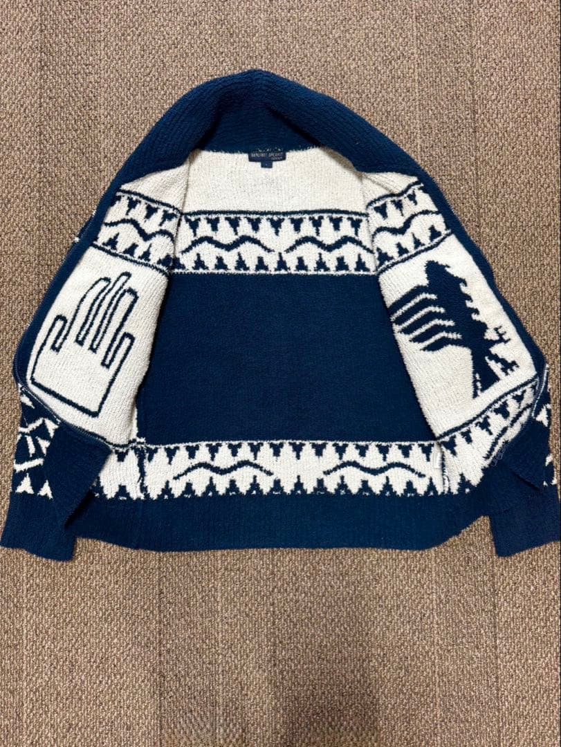 ベアフットドリームス　ジップアップニットカーディガン　ネイティブ柄