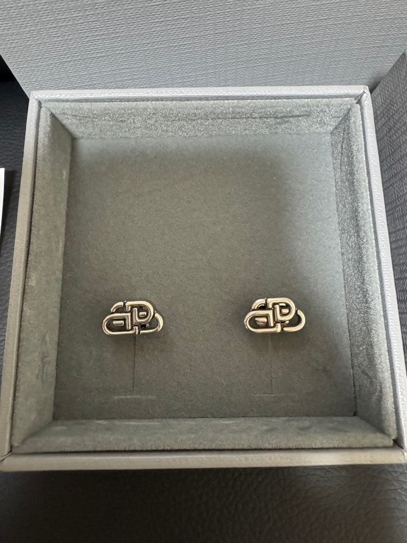 BALENCIAGA BB XS STUD ピアス シルバー