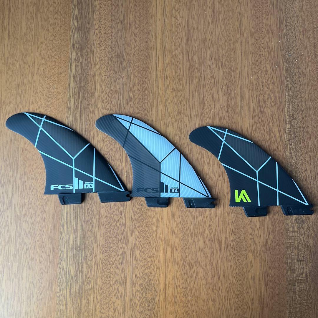 FCS KA ミディアム サーフボードフィン 3枚セット