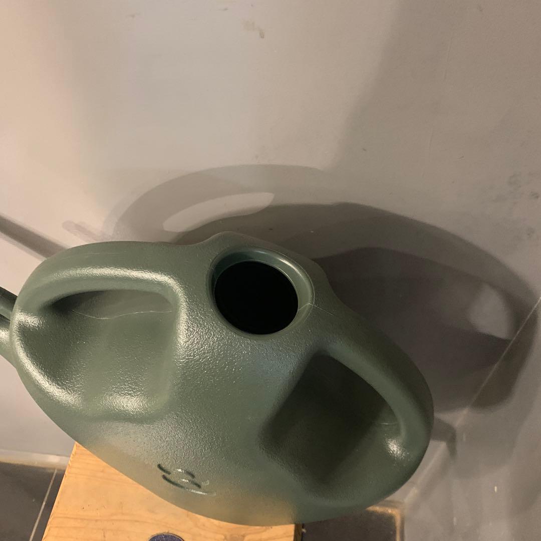 のこのこ　2点　ジョーロ、カンガルーポー赤