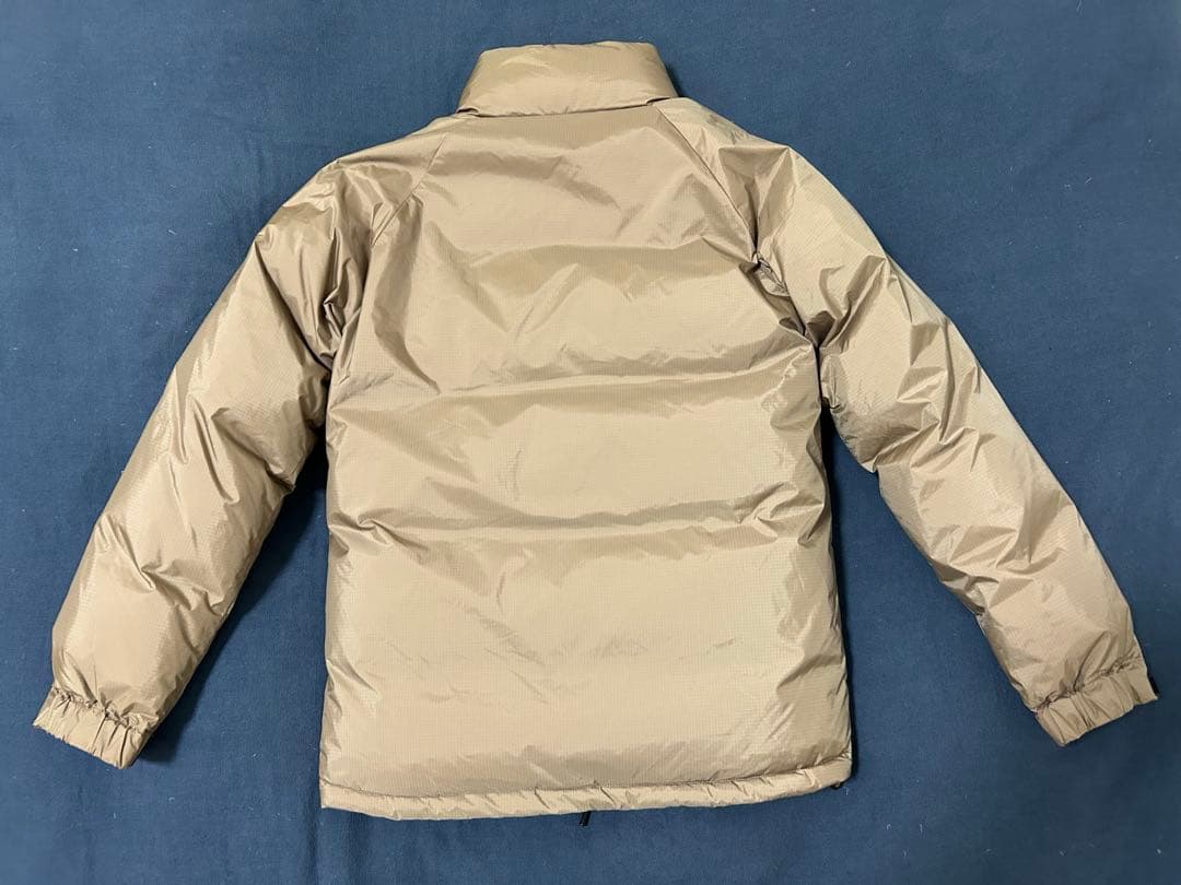 ラ*ン様 ナンガNANGAオーロラスタンドカラーダウンジャケット　ベージュ　Sサ