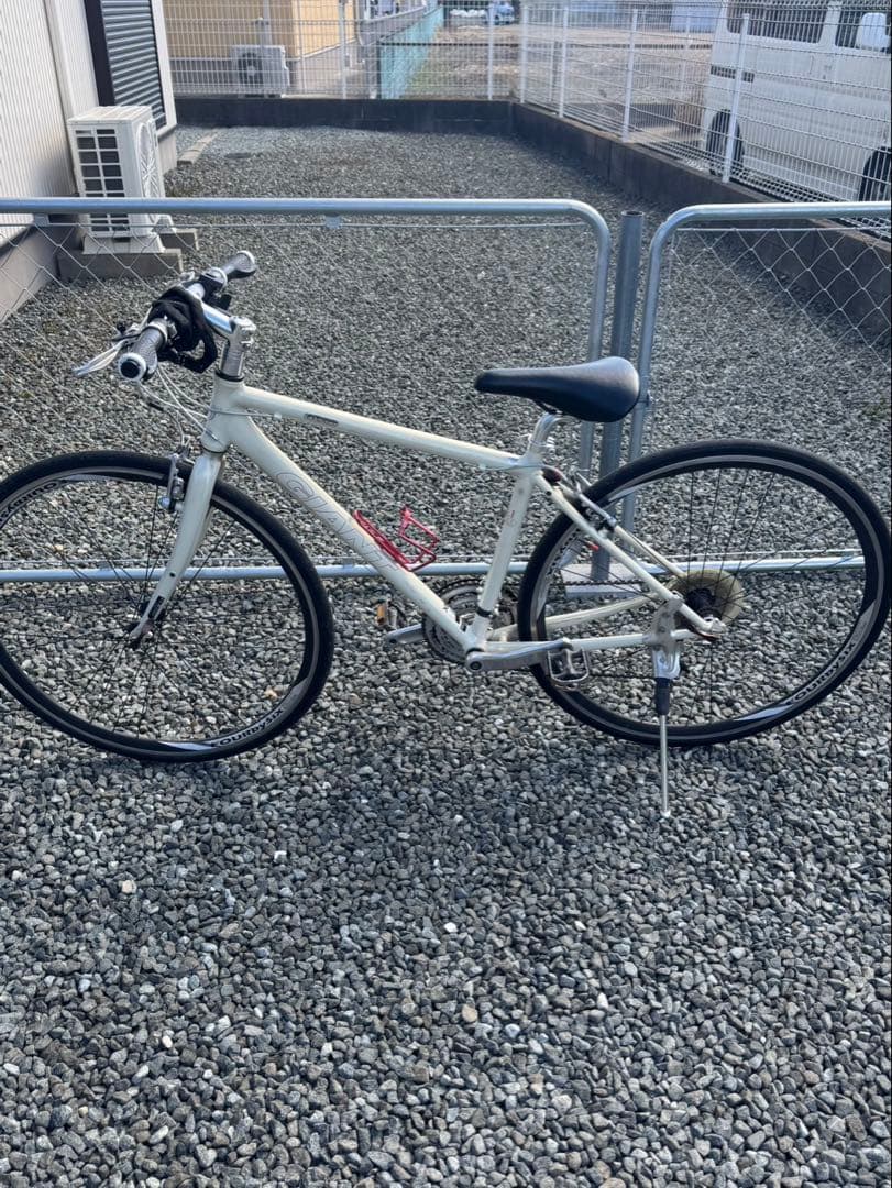 Giant クロスバイク エスケープR3.1パールホワイト