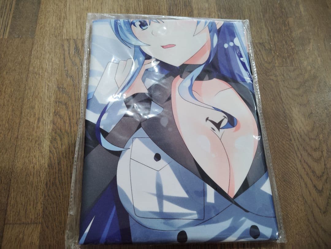 アカメが斬る！エスデス抱き枕カバー