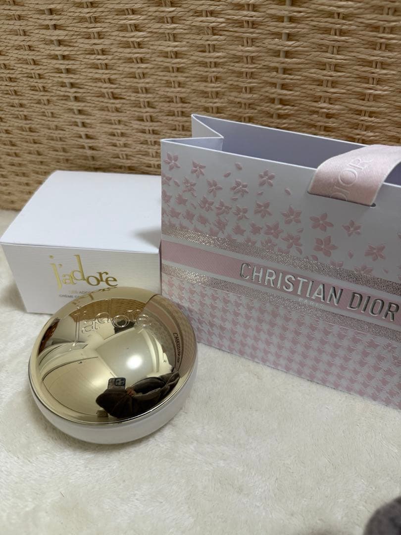 Dior ジャドール ボディ クリーム