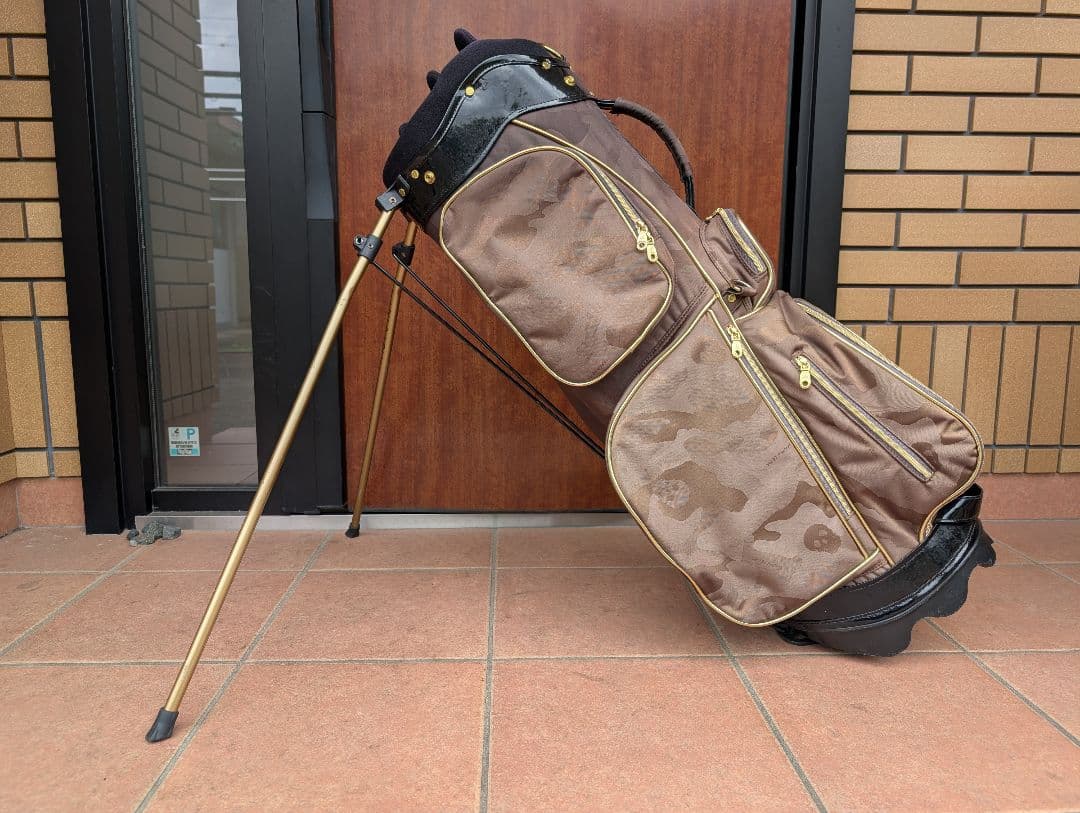 【美品】MARK & LONA ゴルフ　名札付　キャディバッグ