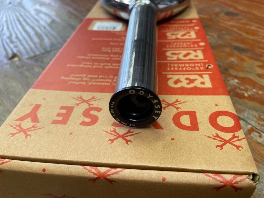 ODYSSEY R32 フォーク Chrome