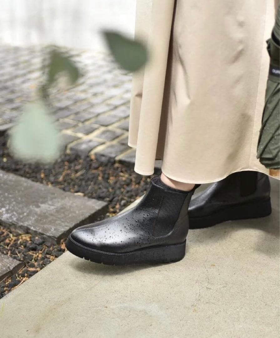 OUR 雨の日も寒い日も履けるショートブーツ　M